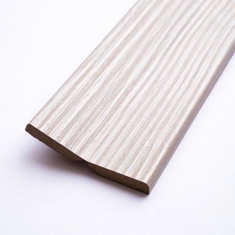 картинка Угол универсальный "Модерн", 2710*55*6 мм, Дуб Молочный от магазина ТНП